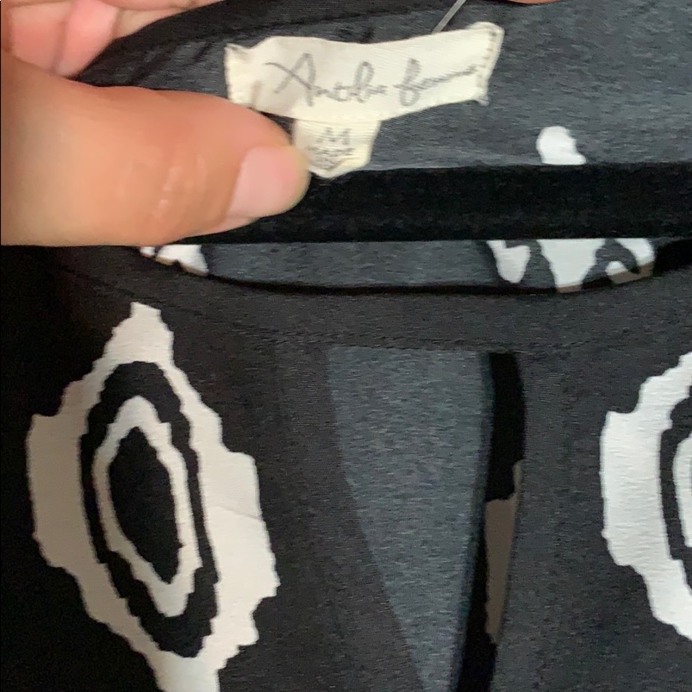 Pattern & Multicolor Top! - Picture 2 of 4